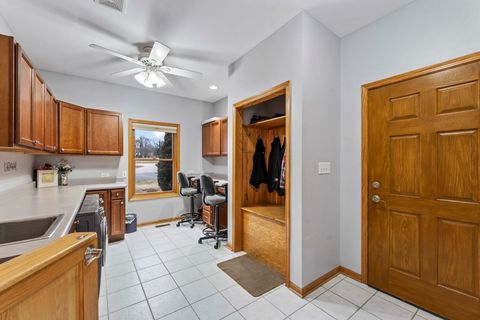 Tiny photo for 9N954 Heatherington Place, Elgin, IL 60124 (MLS # 12572114)
