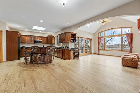 Tiny photo for 9N954 Heatherington Place, Elgin, IL 60124 (MLS # 12572114)