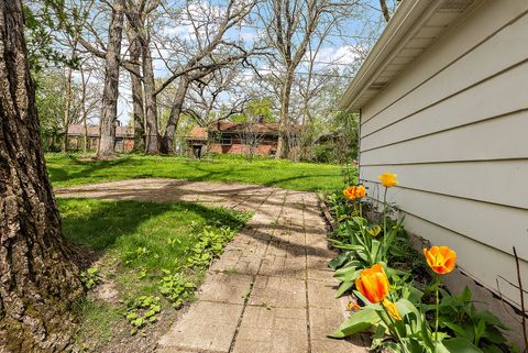 Tiny photo for 320 Oakwood Street, Park Forest, IL 60466 (MLS # 12430309)