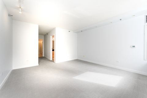 Tiny photo for 512 N Mcclurg Court #907, Chicago, IL 60611 (MLS # 12588037)