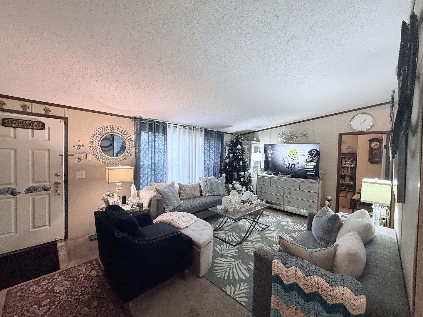 3601 Sheffield Avenue 125