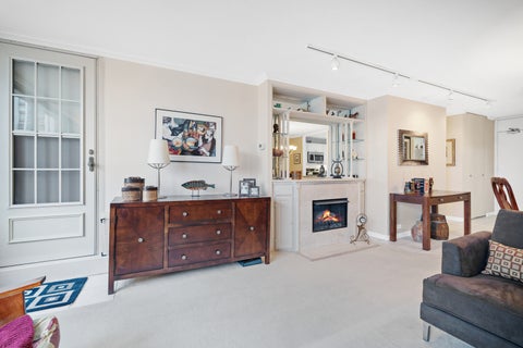 Tiny photo for 1555 N Sandburg Terrace #517, Chicago, IL 60610 (MLS # 12688513)