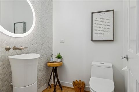 Tiny photo for 12 E Penny Road, South Barrington, IL 60010 (MLS # 12532897)