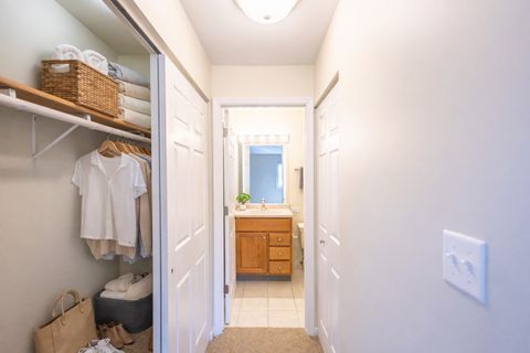 Tiny photo for 1420 STONEBRIDGE Circle #5N, Wheaton, IL 60189 (MLS # 12620751)