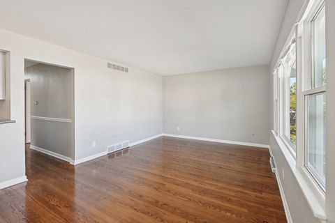 Tiny photo for 18036 Oakley Avenue, Lansing, IL 60438 (MLS # 12487029)