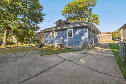 Tiny photo for 18036 Oakley Avenue, Lansing, IL 60438 (MLS # 12487029)