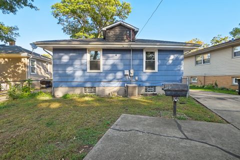 Tiny photo for 18036 Oakley Avenue, Lansing, IL 60438 (MLS # 12487029)