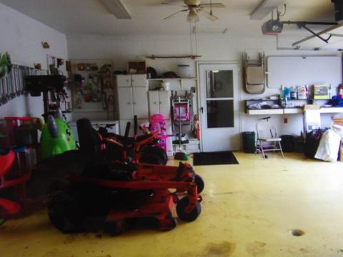 Tiny photo for 832 W Raymond Street W, Harrisburg, IL 62946 (MLS # 100000108)