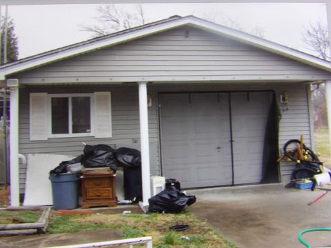 Tiny photo for 832 W Raymond Street W, Harrisburg, IL 62946 (MLS # 100000108)