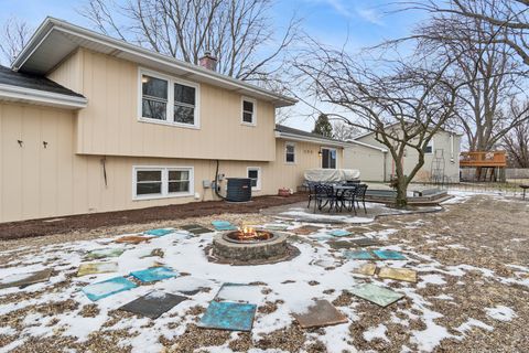 Tiny photo for 103 Richter Road, Batavia, IL 60510 (MLS # 12559422)