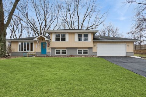 Photo of 103 Richter Road, Batavia, IL 60510 (MLS # 12559422)