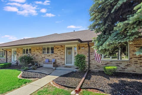 Photo of 7324 W 152ND Street #73, Orland Park, IL 60462 (MLS # 12710497)