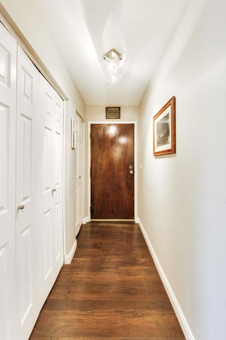 950 E Wilmette Road 405