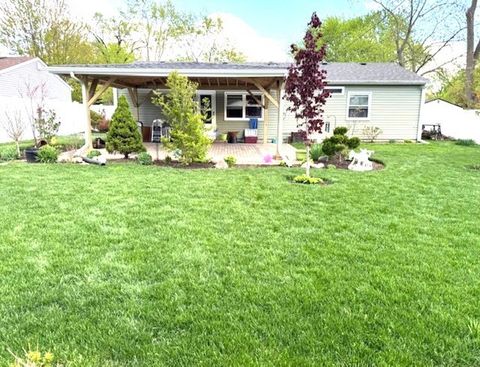 Tiny photo for 804 HILLSIDE Drive, Streamwood, IL 60107 (MLS # 12563543)