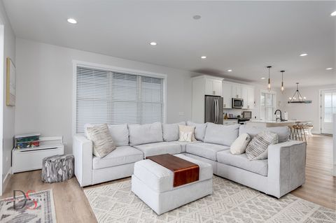 Tiny photo for 40 Waterside Way, Ottawa, IL 61350 (MLS # 12483497)