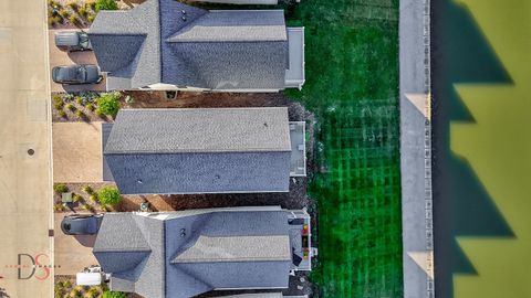 Tiny photo for 40 Waterside Way, Ottawa, IL 61350 (MLS # 12483497)