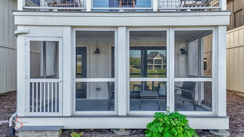 Tiny photo for 40 Waterside Way, Ottawa, IL 61350 (MLS # 12483497)