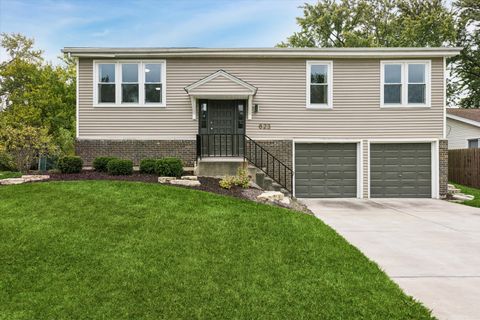 Photo of 623 Cochise Circle, Bolingbrook, IL 60440 (MLS # 12501664) Photo of 623 Cochise Circle, Bolingbrook, IL 60440 (MLS # 12501664)