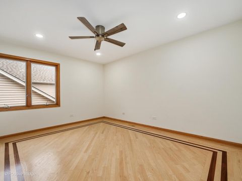 Tiny photo for 359 Gilbert Drive, Wood Dale, IL 60191 (MLS # 12537345)