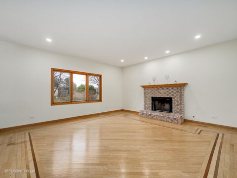 Tiny photo for 359 Gilbert Drive, Wood Dale, IL 60191 (MLS # 12537345)