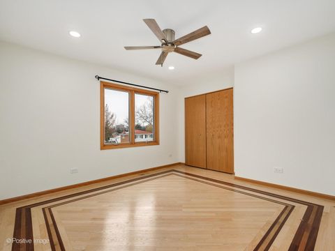 Tiny photo for 359 Gilbert Drive, Wood Dale, IL 60191 (MLS # 12537345)