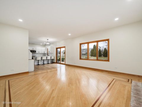 Tiny photo for 359 Gilbert Drive, Wood Dale, IL 60191 (MLS # 12537345)