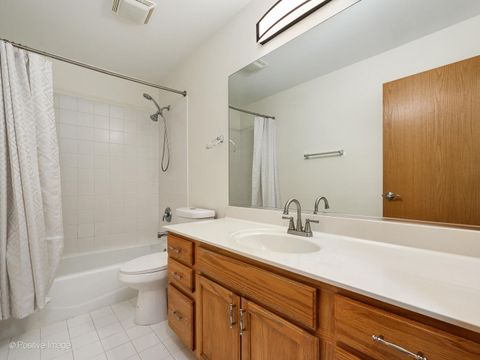 Tiny photo for 359 Gilbert Drive, Wood Dale, IL 60191 (MLS # 12537345)