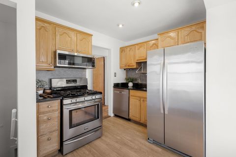 Tiny photo for 132 Hiawatha Drive, Clarendon Hills, IL 60514 (MLS # 12616526)