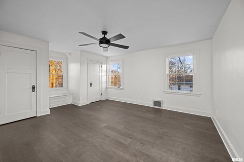 Tiny photo for 204 GREENWOOD Avenue, Bettendorf, IA 52722 (MLS # QC4269813)