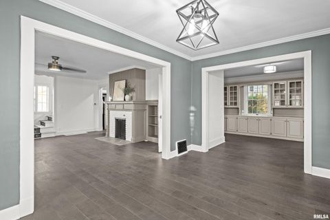 Tiny photo for 204 GREENWOOD Avenue, Bettendorf, IA 52722 (MLS # QC4269813)