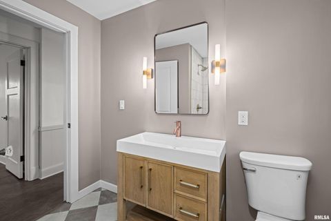 Tiny photo for 204 GREENWOOD Avenue, Bettendorf, IA 52722 (MLS # QC4269813)