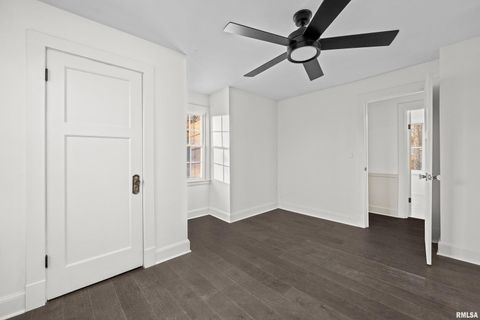 Tiny photo for 204 GREENWOOD Avenue, Bettendorf, IA 52722 (MLS # QC4269813)