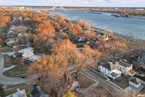 Tiny photo for 204 GREENWOOD Avenue, Bettendorf, IA 52722 (MLS # QC4269813)