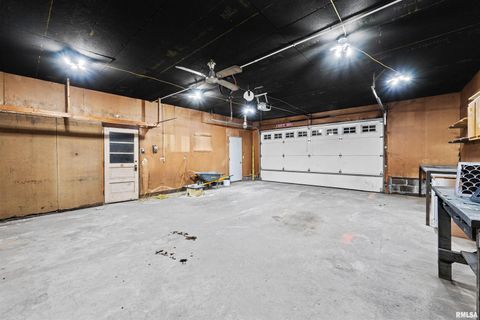 Tiny photo for 204 GREENWOOD Avenue, Bettendorf, IA 52722 (MLS # QC4269813)