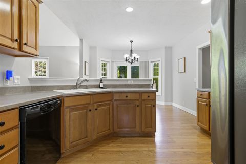 Tiny photo for 4 Scofield Court, Bloomington, IL 61704 (MLS # 12524446)