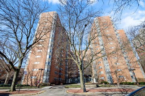 4950 N Marine Drive 902 Chicago IL 60640