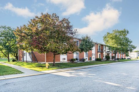 Photo of 8836 N Western Avenue #2A, Des Plaines, IL 60016 (MLS # 12490099)