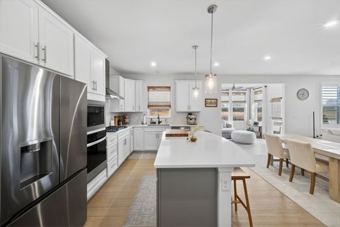 Tiny photo for 3121 Semple Way, Mundelein, IL 60060 (MLS # 12616239)