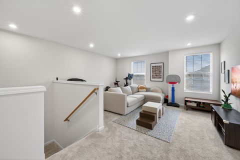 Tiny photo for 3121 Semple Way, Mundelein, IL 60060 (MLS # 12616239)