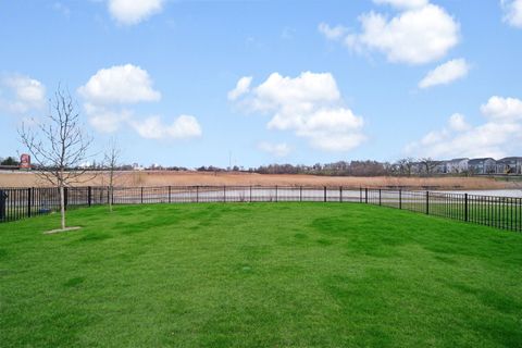 Tiny photo for 3121 Semple Way, Mundelein, IL 60060 (MLS # 12616239)