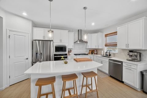 Tiny photo for 3121 Semple Way, Mundelein, IL 60060 (MLS # 12616239)