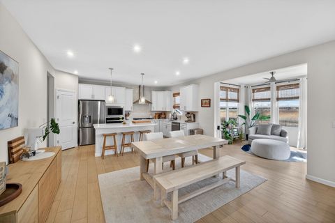 Tiny photo for 3121 Semple Way, Mundelein, IL 60060 (MLS # 12616239)