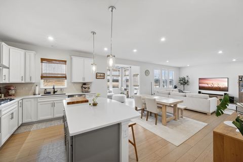 Tiny photo for 3121 Semple Way, Mundelein, IL 60060 (MLS # 12616239)