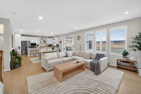 Tiny photo for 3121 Semple Way, Mundelein, IL 60060 (MLS # 12616239)