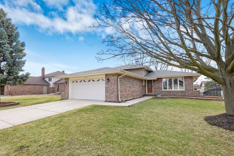 Photo of 16418 Bormet Drive, Tinley Park, IL 60477 (MLS # 12593782)