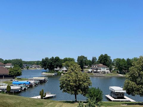 Tiny photo for 5065 Spinnaker Lane #D, Crown Point, IN 46307 (MLS # 12610784)