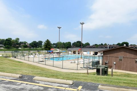 Tiny photo for 5065 Spinnaker Lane #D, Crown Point, IN 46307 (MLS # 12610784)