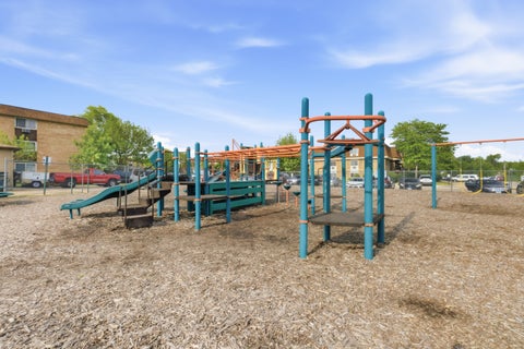 Tiny photo for 1080 Knoll Lane #107, Hoffman Estates, IL 60169 (MLS # 12660157)