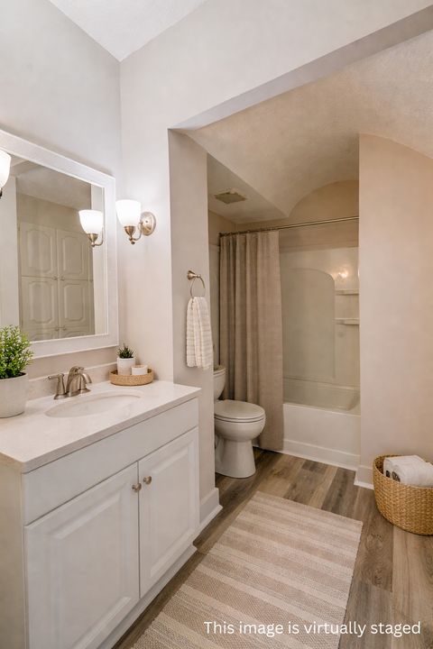 Tiny photo for 117 E Garfield Street, Davenport, IA 52803 (MLS # 12604420)