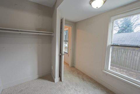 Tiny photo for 117 E Garfield Street, Davenport, IA 52803 (MLS # 12604420)